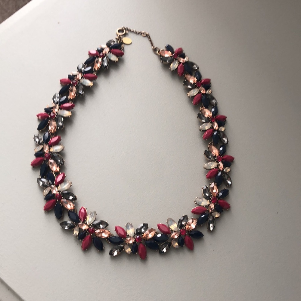 Loft Statement Necklace - Picture 4 of 11